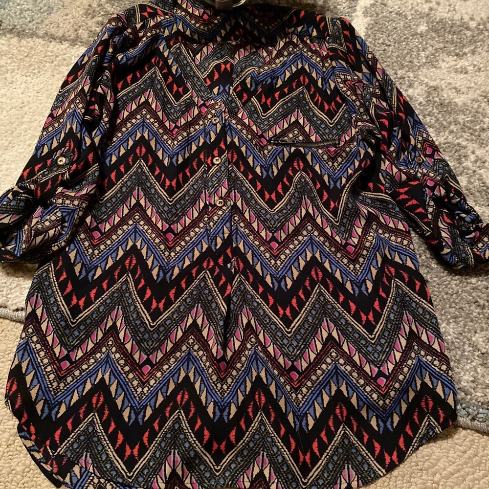 Shirt - Picture 2 of 3